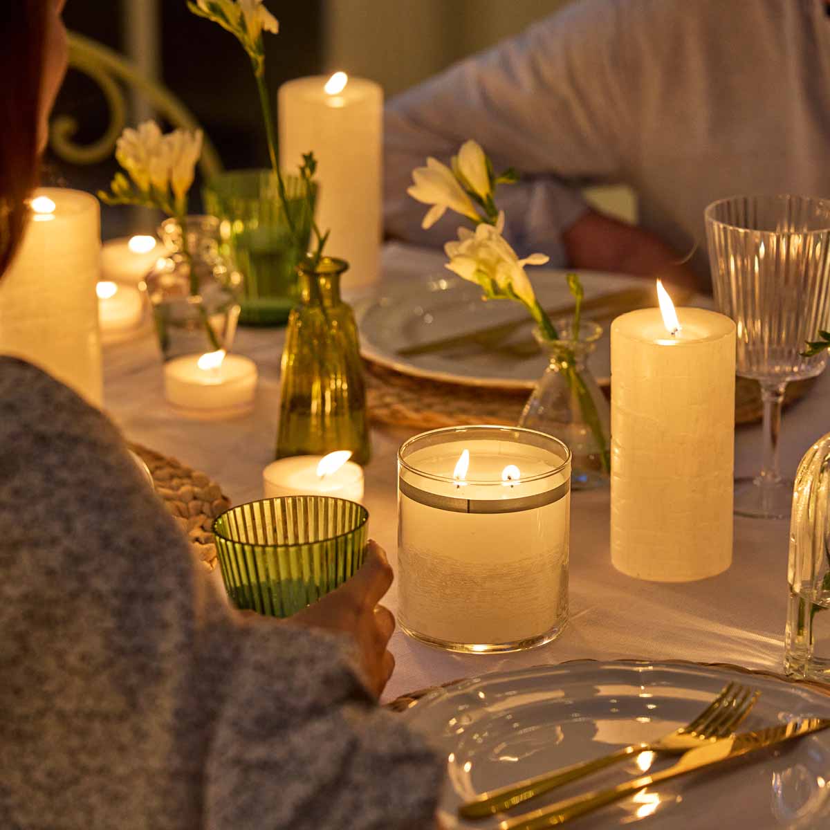 GloLite by PartyLite® Mulberry Large Tealights - Image 3